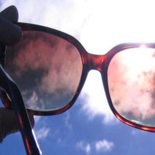 Tác hại khôn lường của xài kính dởm